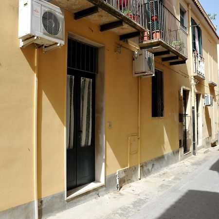 Appartamento Casa Salonia Noto Esterno foto