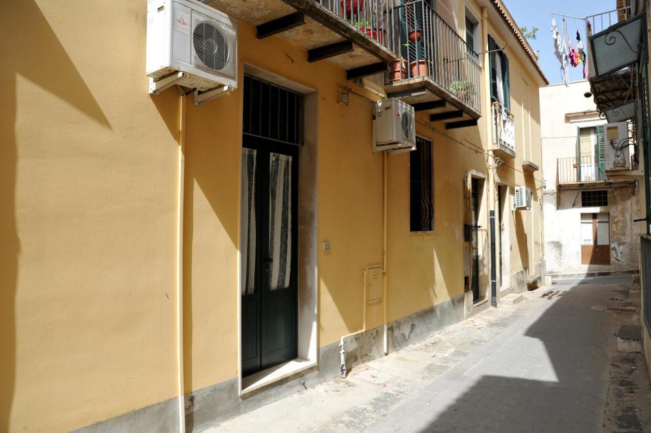 Appartamento Casa Salonia Noto Esterno foto